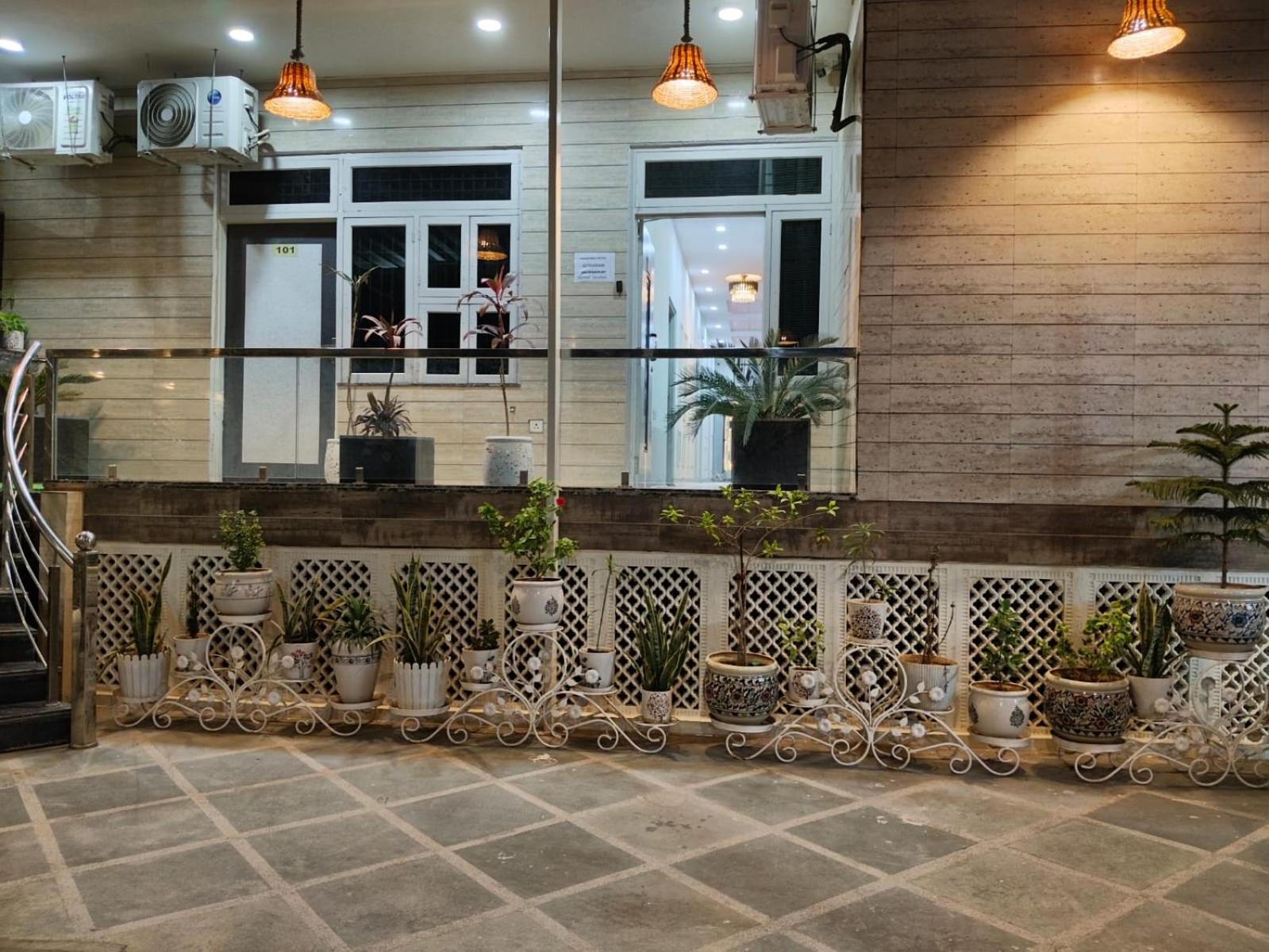 Hotel Grand Mala Jaipur Ngoại thất bức ảnh